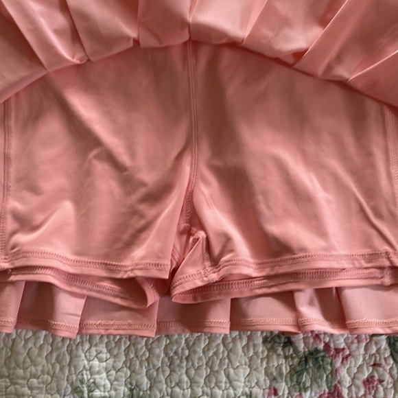 Kryodan active skirt/skort. Lovely peach colour. Brand new with tags. - Picture 8 of 8